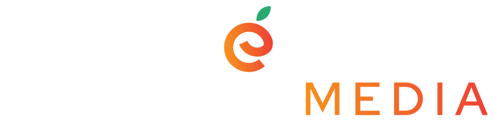 Clementine Media Logo mit "Clementine" in Weiß und "MEDIA" in Orange, "e" in Clementine als Orange gestaltet.